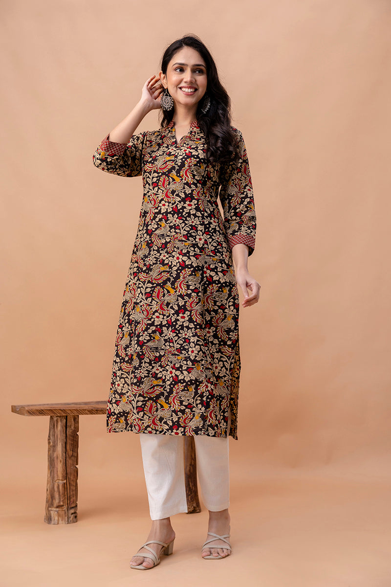 Vanya Black Straight Kurti – Floral & Paisley Printed Ethnic Wear